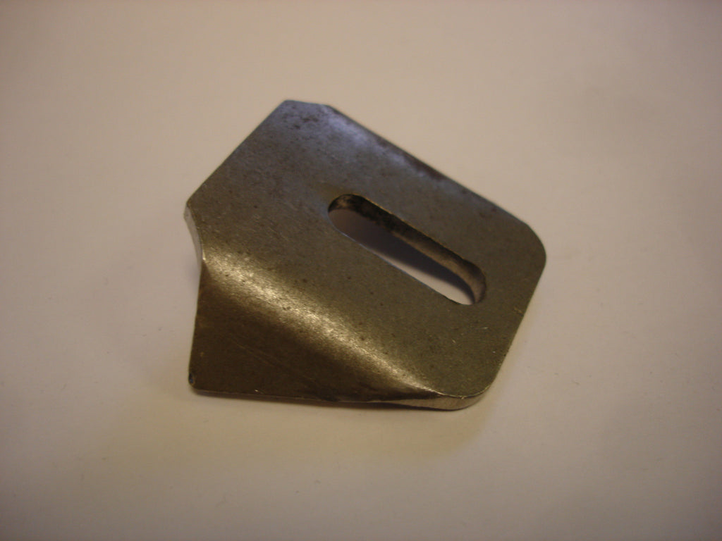 B1002 - 1/4" slot, 1/8" thick - Gussetted Tab